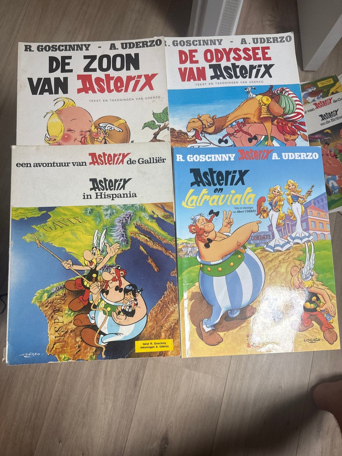 Asterix stripboeken: De Zoon, Odyssee, Hispania, Latraviata, Meerdere stripboeken, Ophalen of Verzenden, Gelezen