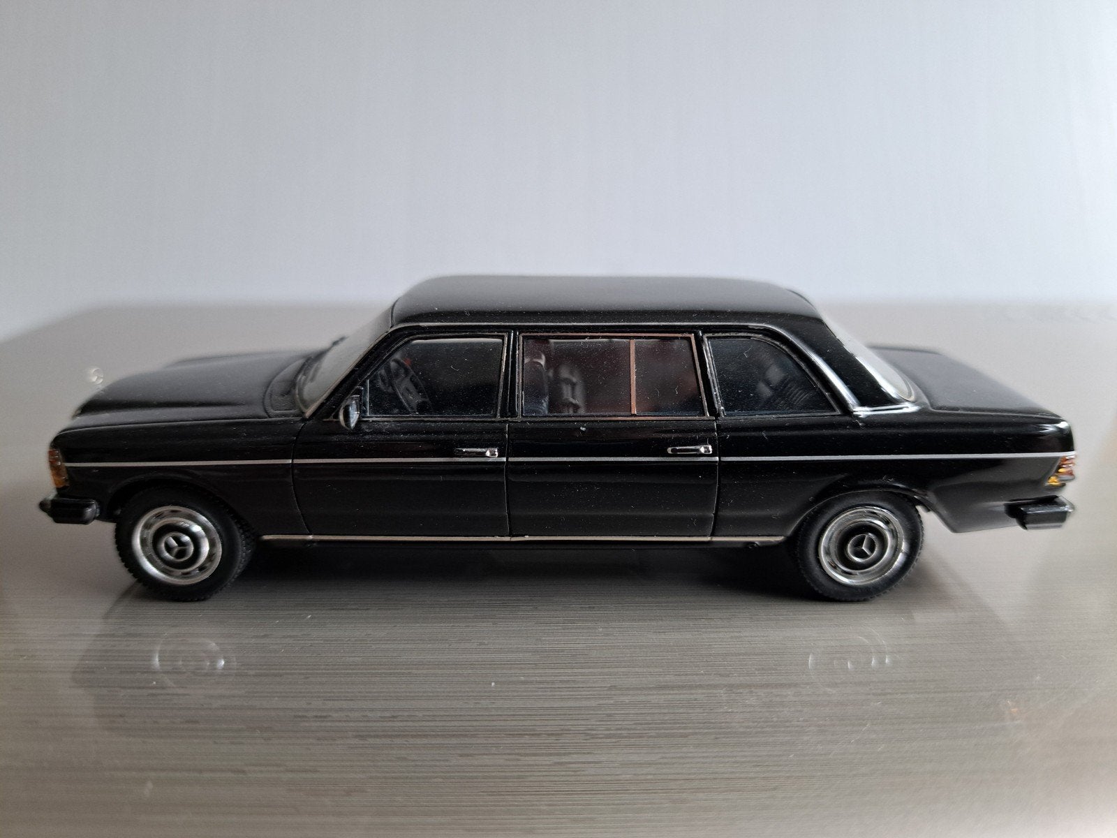 Mercedes Benz V123 Lang, Neo Scale 1:43, nieuw, Ophalen of Verzenden, Nieuw, Auto, MiniChamps