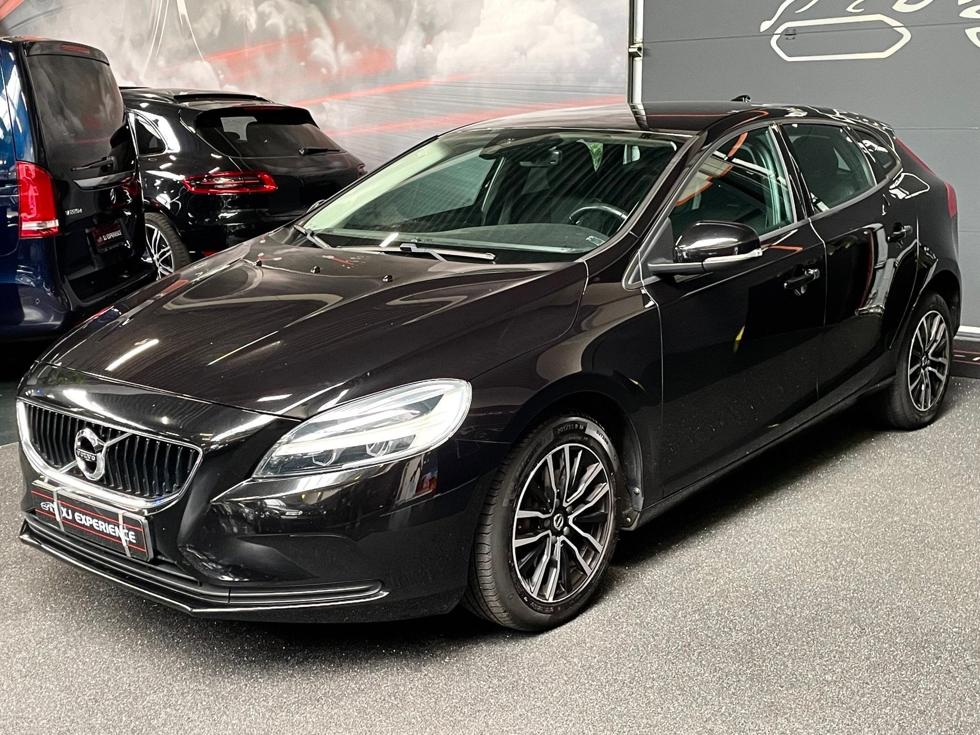 Volvo V40 1.5 T2 Polar+ AIRCO NAVI NAP BTW, Auto's, Volvo, 700 kg, Leder en Stof, Origineel Nederlands, Bedrijf