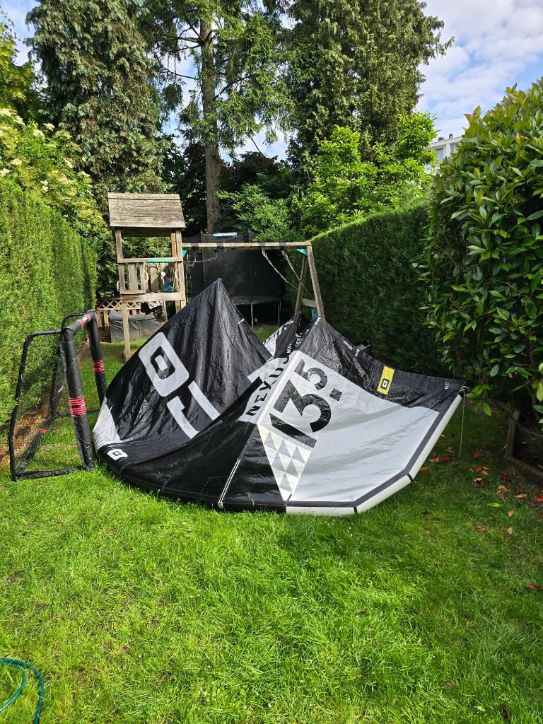 Kite CORE Nexus 2 13.5, Watersport en Boten, Kitesurfen, Gebruikt, 13 m², Geen board, Ophalen of Verzenden