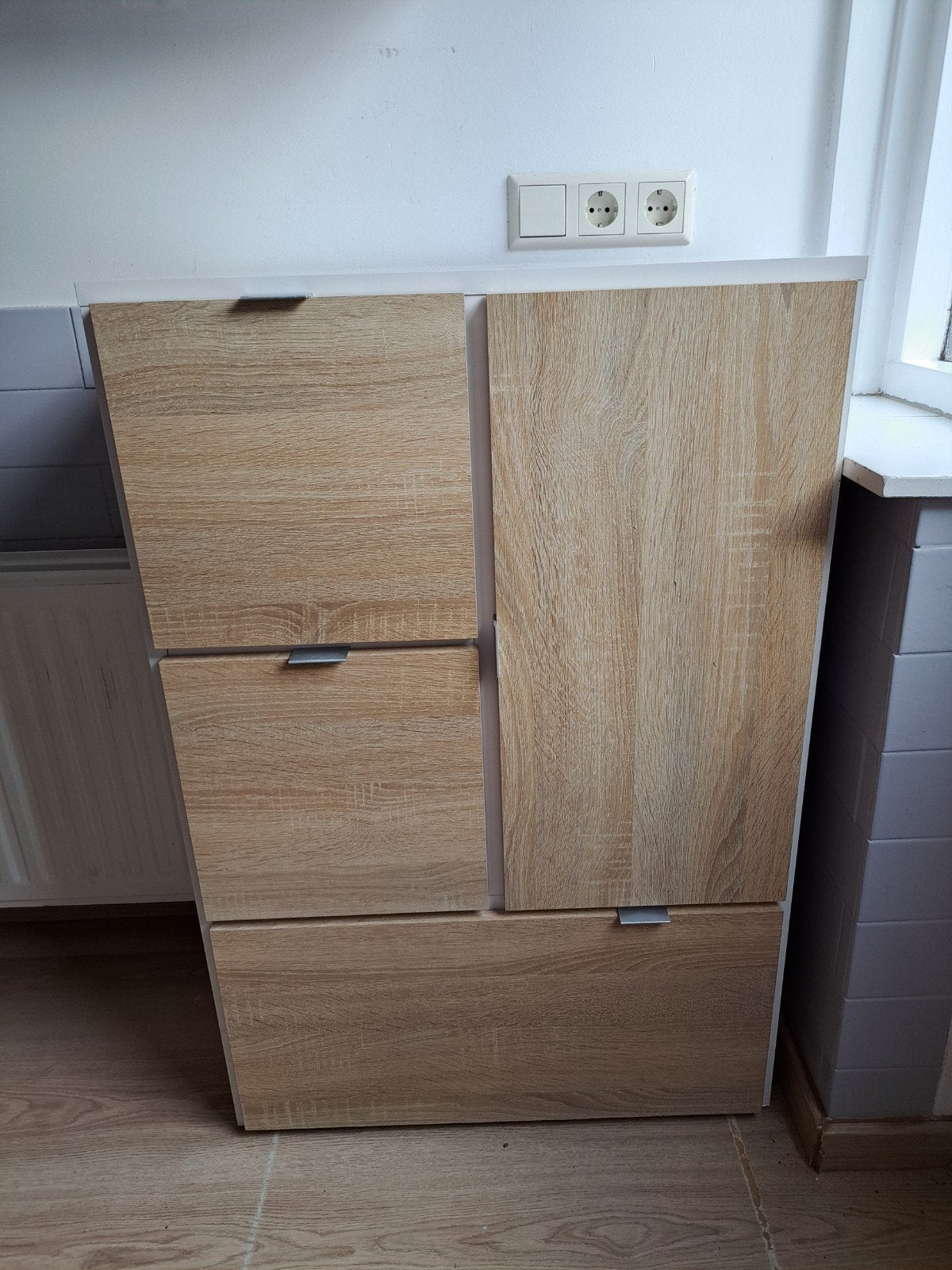 Jysk Nautrup Opbergkast met Lades en Deuren - Wit/Houtlook, Ophalen, Zo goed als nieuw