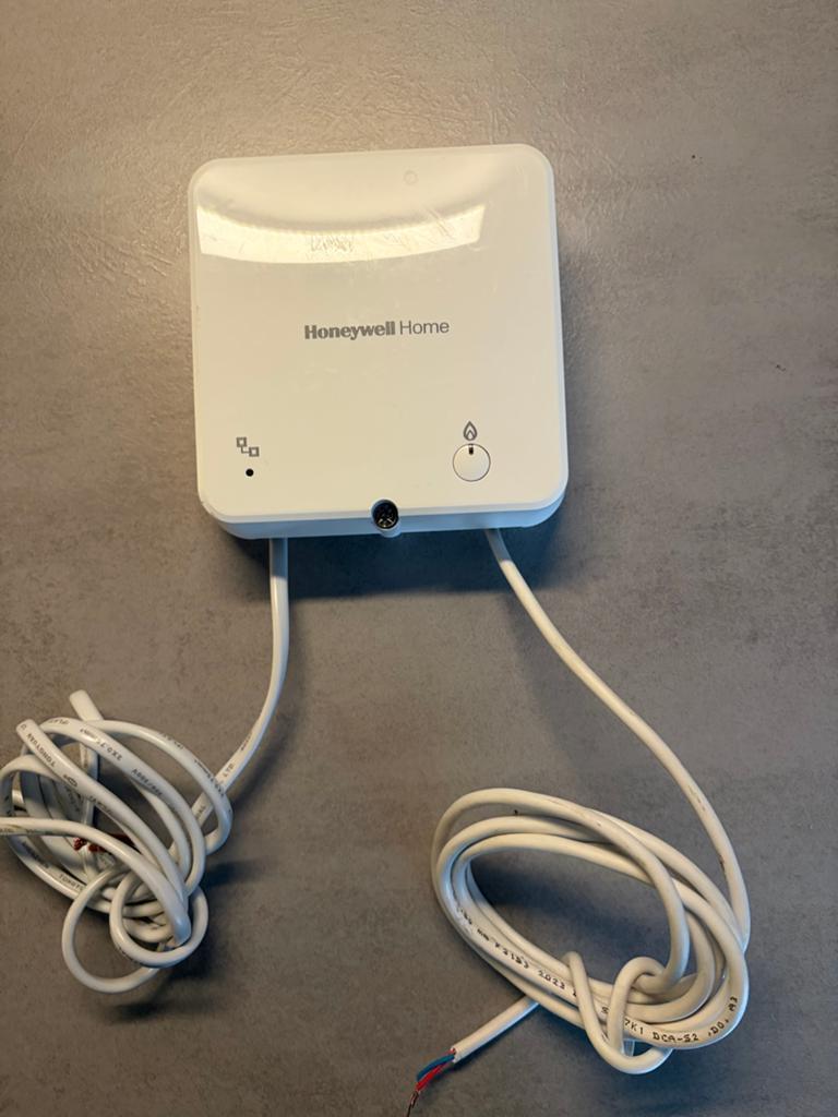 Honeywell Home Slimme Thermostaat T6, Ophalen of Verzenden, Slimme thermostaat, Zo goed als nieuw