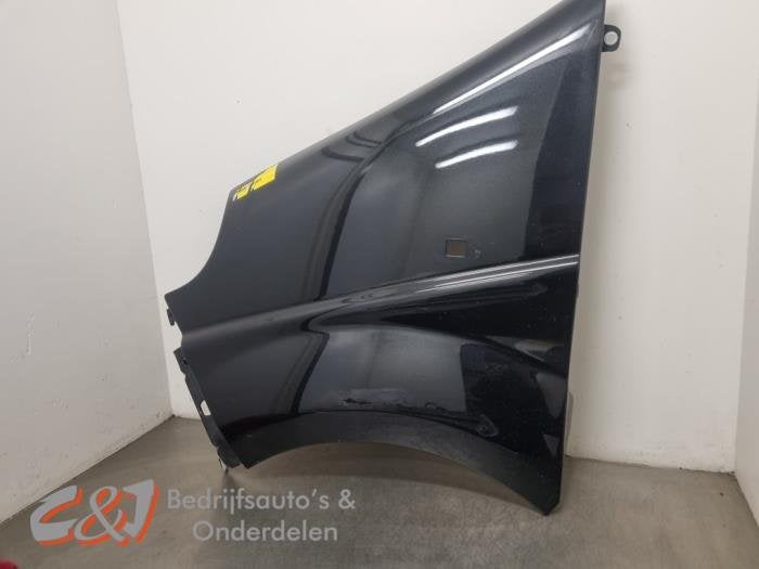Scherm links-voor van een Opel Vivaro (L298), Gebruikt, -, -, Opel
