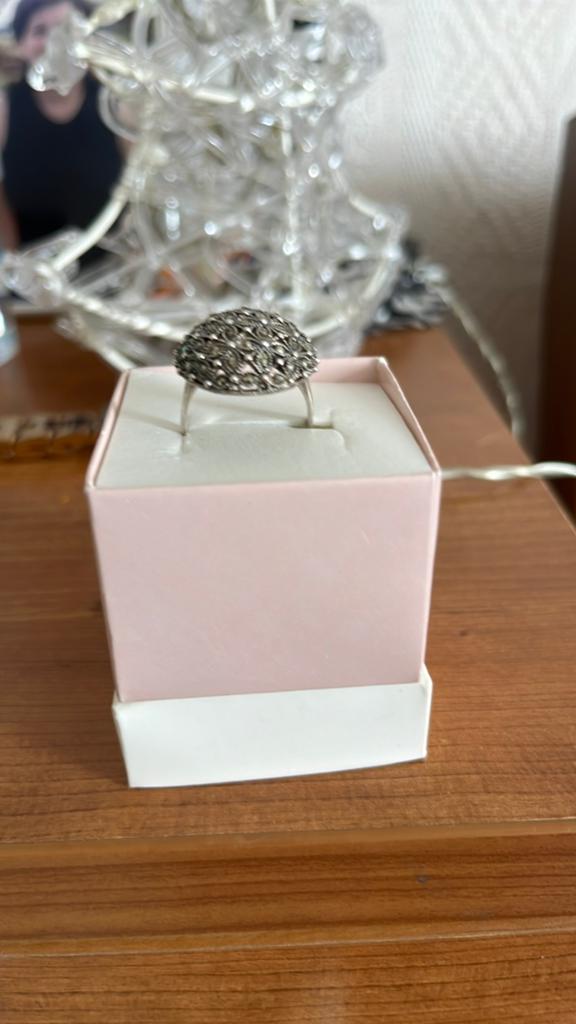 zilver ring, Verzamelen, Swarovski, Ophalen of Verzenden, Zo goed als nieuw, Sieraad of Horloge