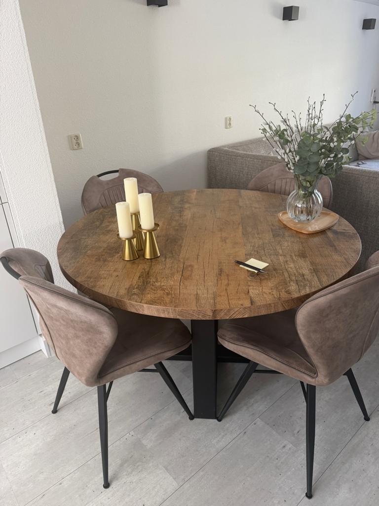 Mooie ronde eettafel mangohout met 4 stoelen, Ophalen of Verzenden, Zo goed als nieuw, Rond, 100 tot 150 cm
