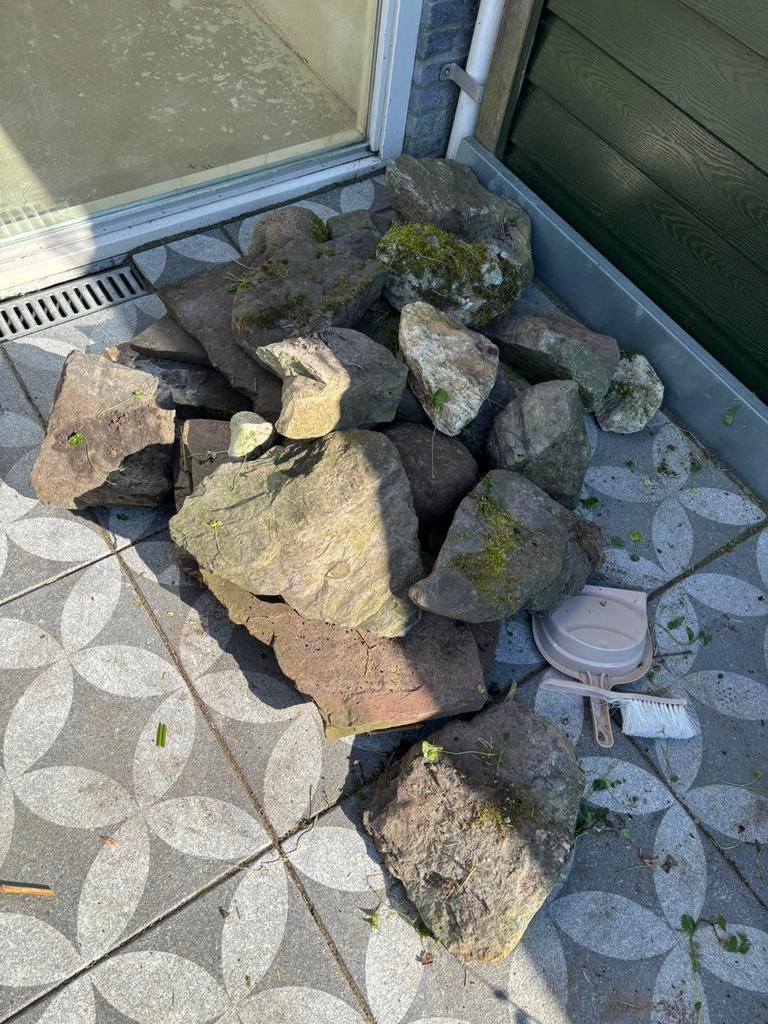 Partij stenen GRATIS, Tuin en Terras, Grind, Keien en Split, Ophalen, Zo goed als nieuw