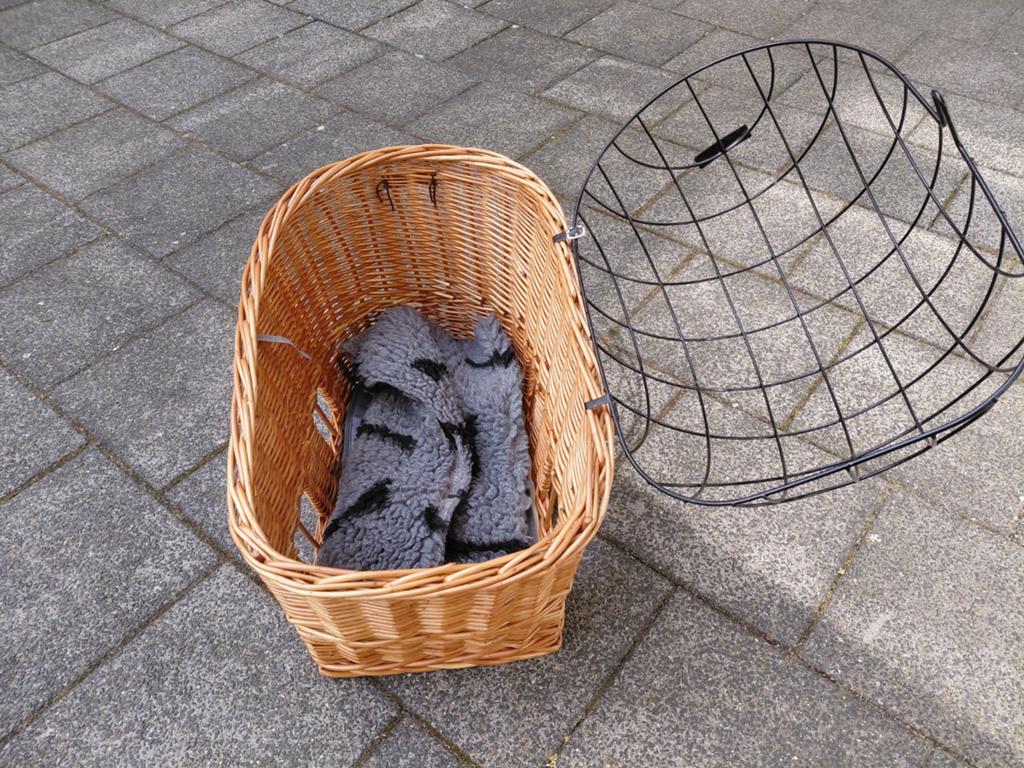 Huisdieren rieten fietsmand., Dieren en Toebehoren, Ophalen, Zo goed als nieuw, Riet