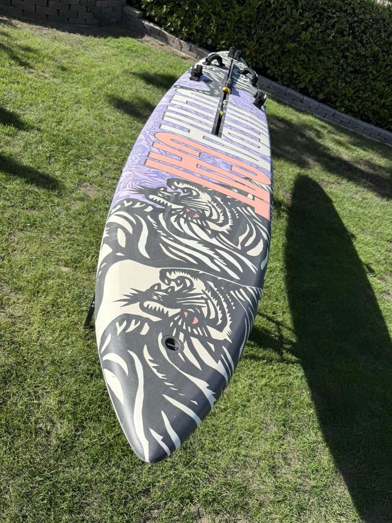 Fanatic Ultra Cat Raceboard 380cm Surfboard Windsurf, Ophalen, Gebruikt, Met zwaard, 300 cm of meer