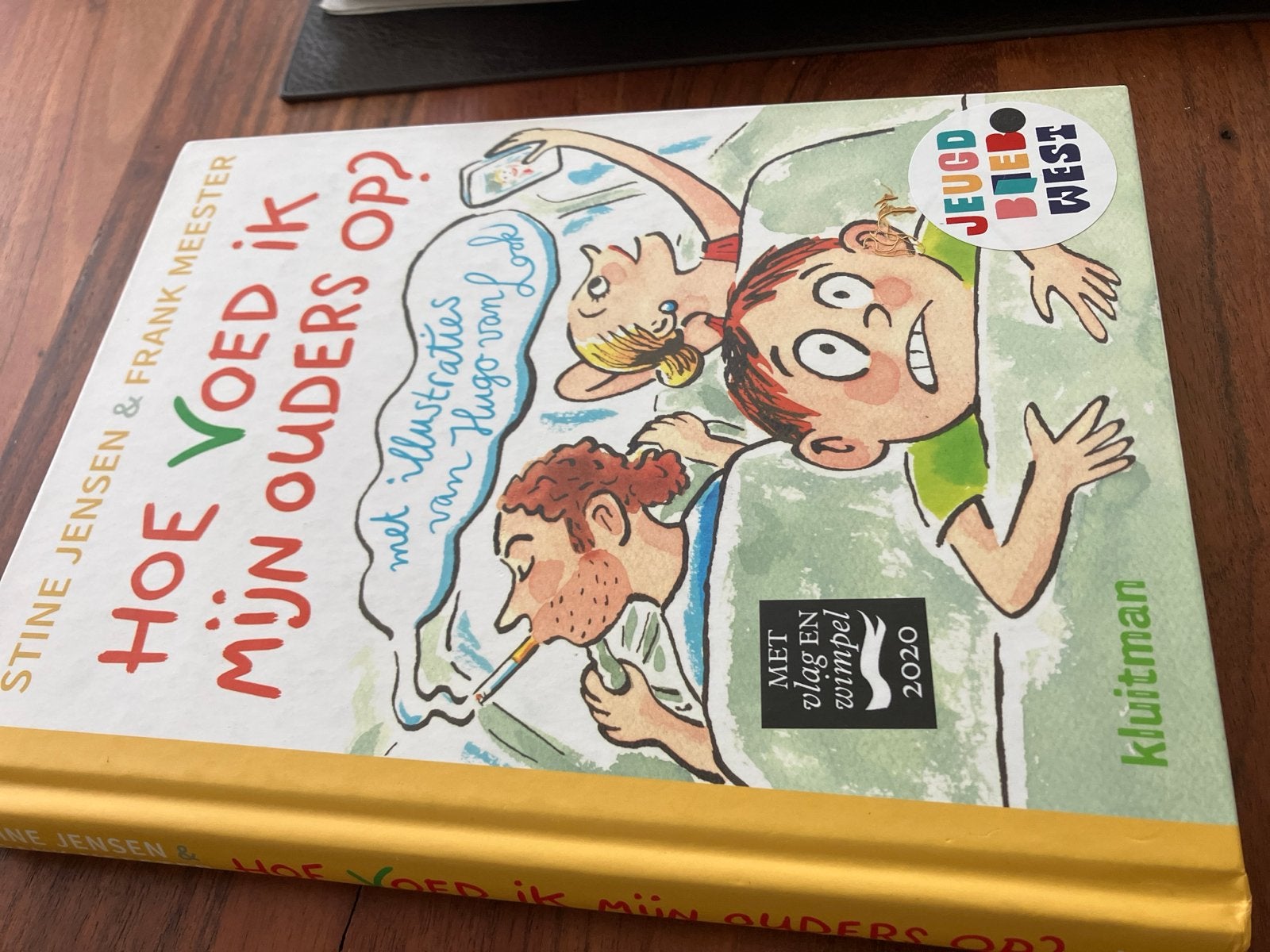 Hoe voed ik mijn ouders op? - Stine Jensen & Frank Meester, Boeken, Ophalen of Verzenden, Zo goed als nieuw, Fictie