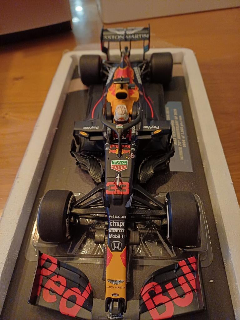 Max Verstappen RB16 70th Anniversary GP 2020 1:18 Limited, Hobby en Vrije tijd, Modelauto's | 1:18, Ophalen of Verzenden, Nieuw