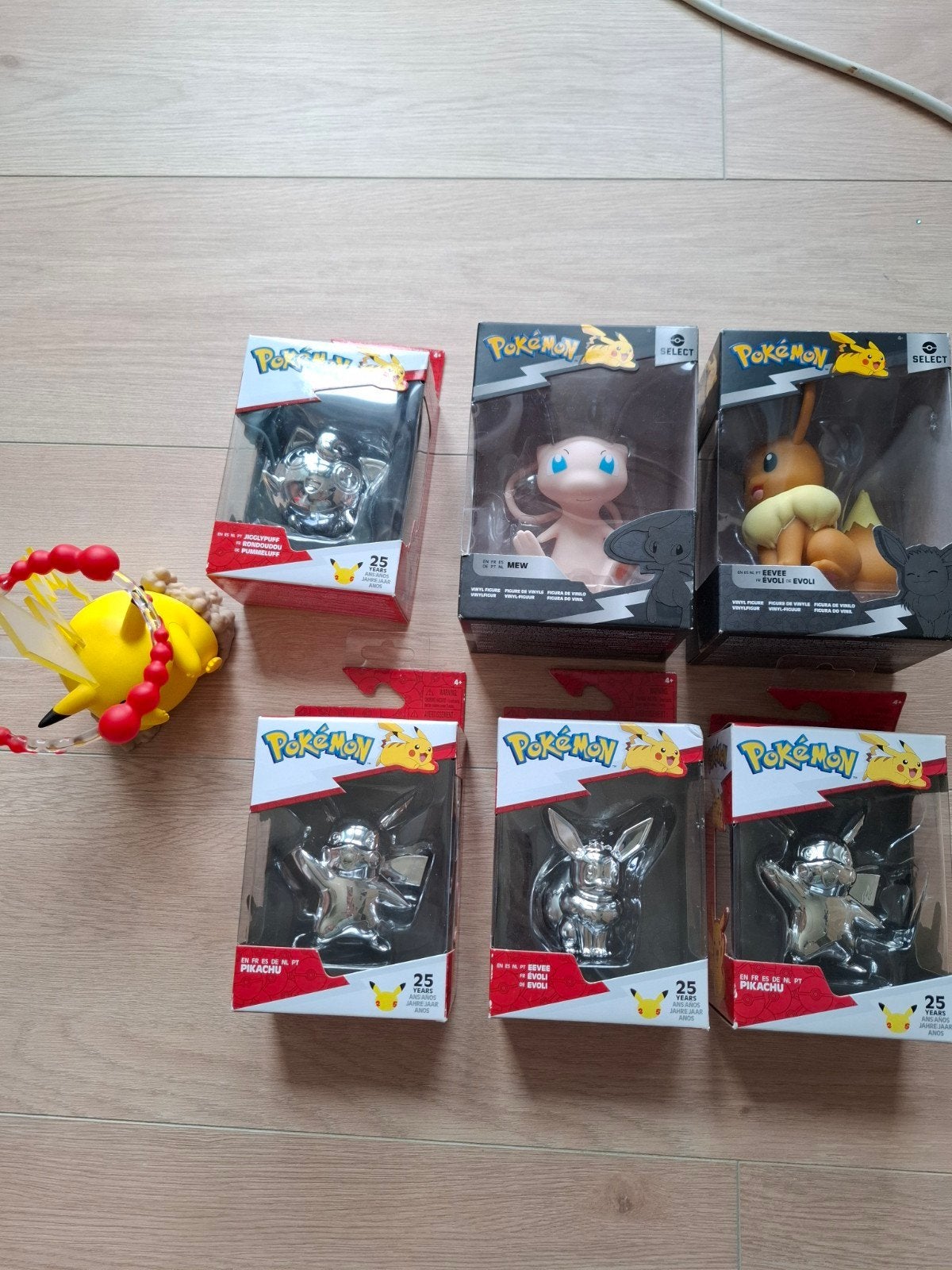 Pokémon Silver&Vinyl Figuren - Pikachu, Mew, Eevee, Jiggly, Verzamelen, Poppetjes en Figuurtjes, Ophalen of Verzenden, Zo goed als nieuw
