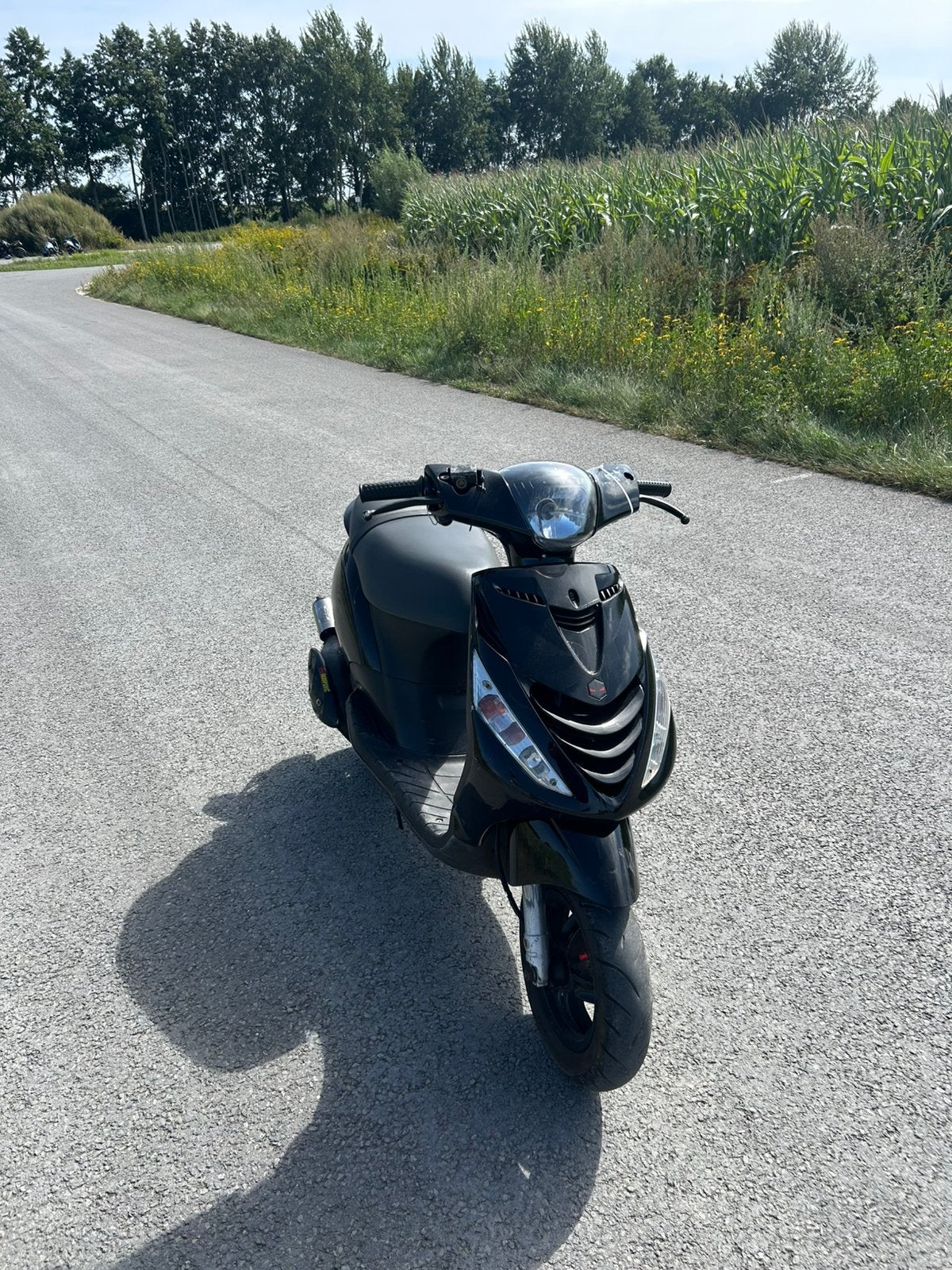 Piaggio zip 70cc, Fietsen en Brommers, Scooters | Piaggio, Ophalen, Zo goed als nieuw, Benzine, Zip