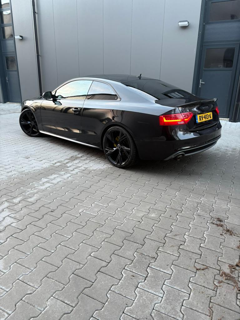 Audi A5 Coupé S-Line 2013 3.0TDI V6 Project Opknapper Export, Automaat, 197 €/maand, 4 stoelen, Zwart