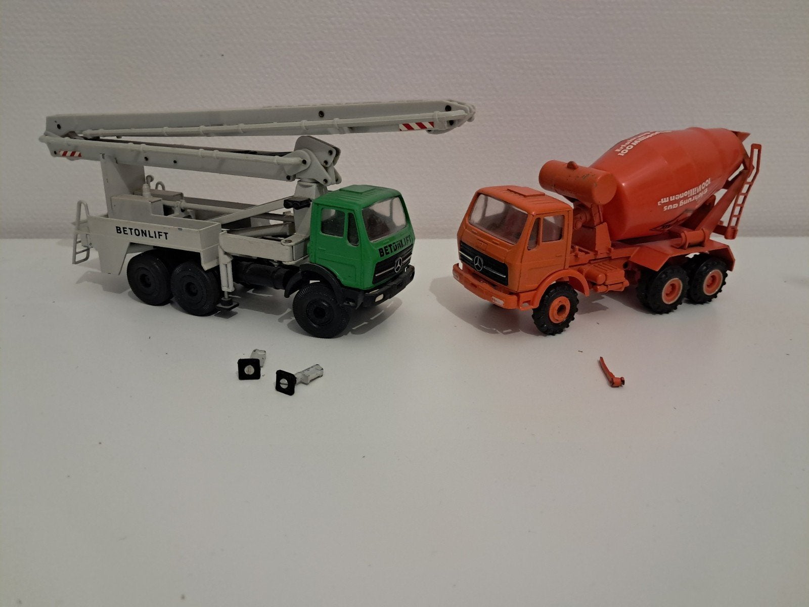 Conrad MB Putzmeister betonpomp + MB betonmixer 1/50, Ophalen of Verzenden, Gebruikt, Bus of Vrachtwagen