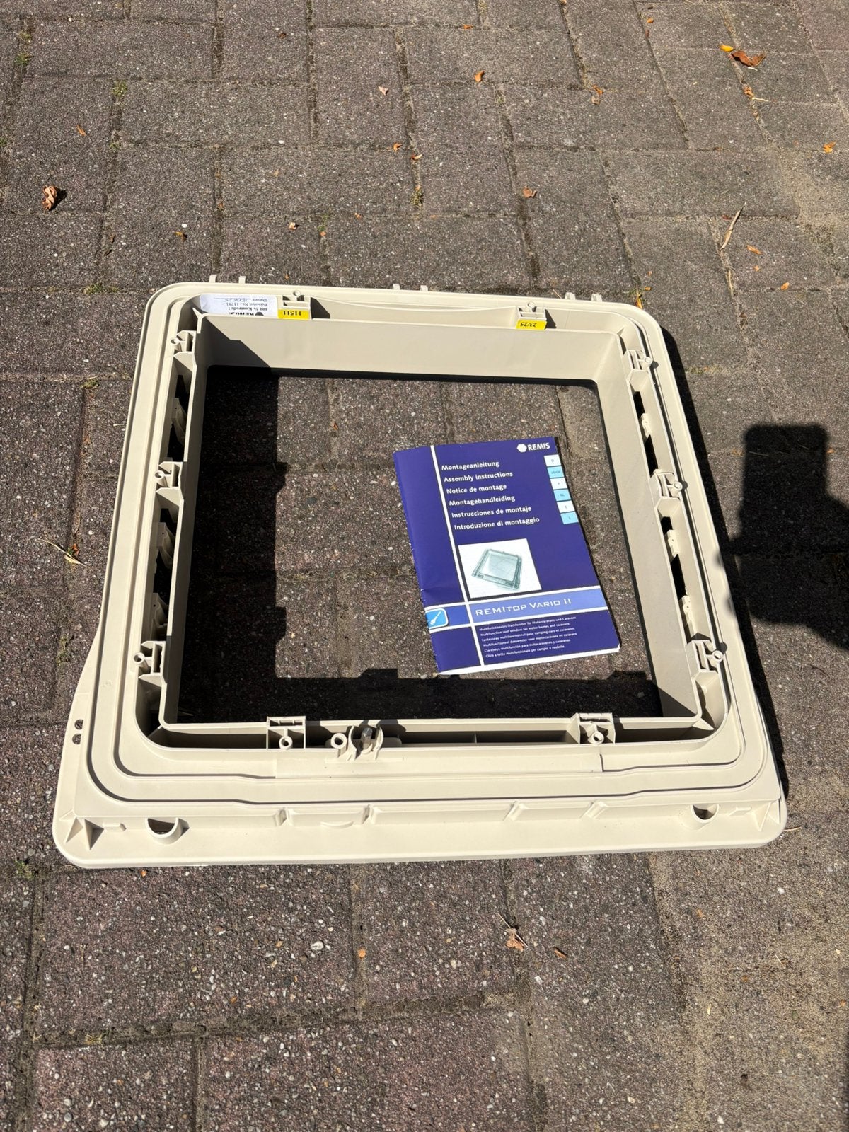 Inbouw frame en bevestigingsmateriaal Remitop vario 2 (40x40, Ophalen, Nieuw