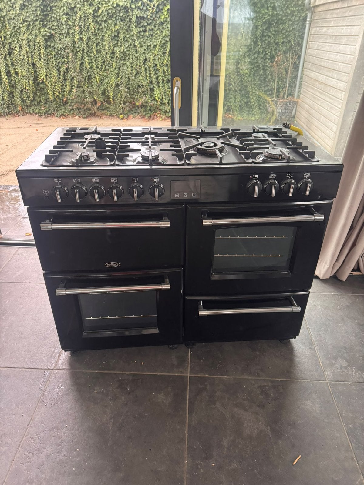 mooi Belling fornuis in zwart met chromen details., Ophalen, 60 cm of meer, Grill, 4 kookzones