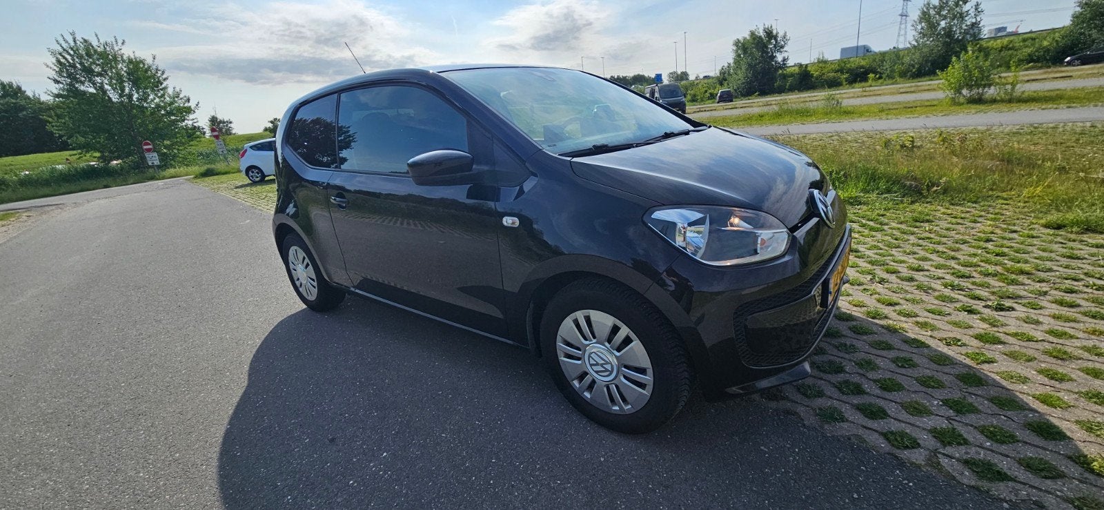 Volkswagen up! 1.0 44KW 2012 Zwart, Voorwielaandrijving, Up!, 840 kg, 4 stoelen