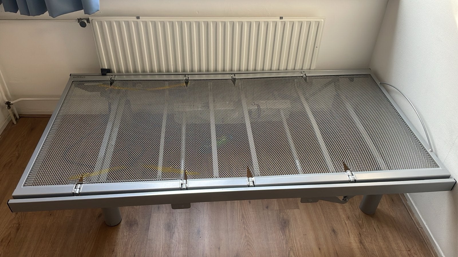 Kuperus 1-persoons elektrisch verstelbaar bed (100x186cm), Ophalen, Eenpersoons, 190 cm of minder, Zo goed als nieuw