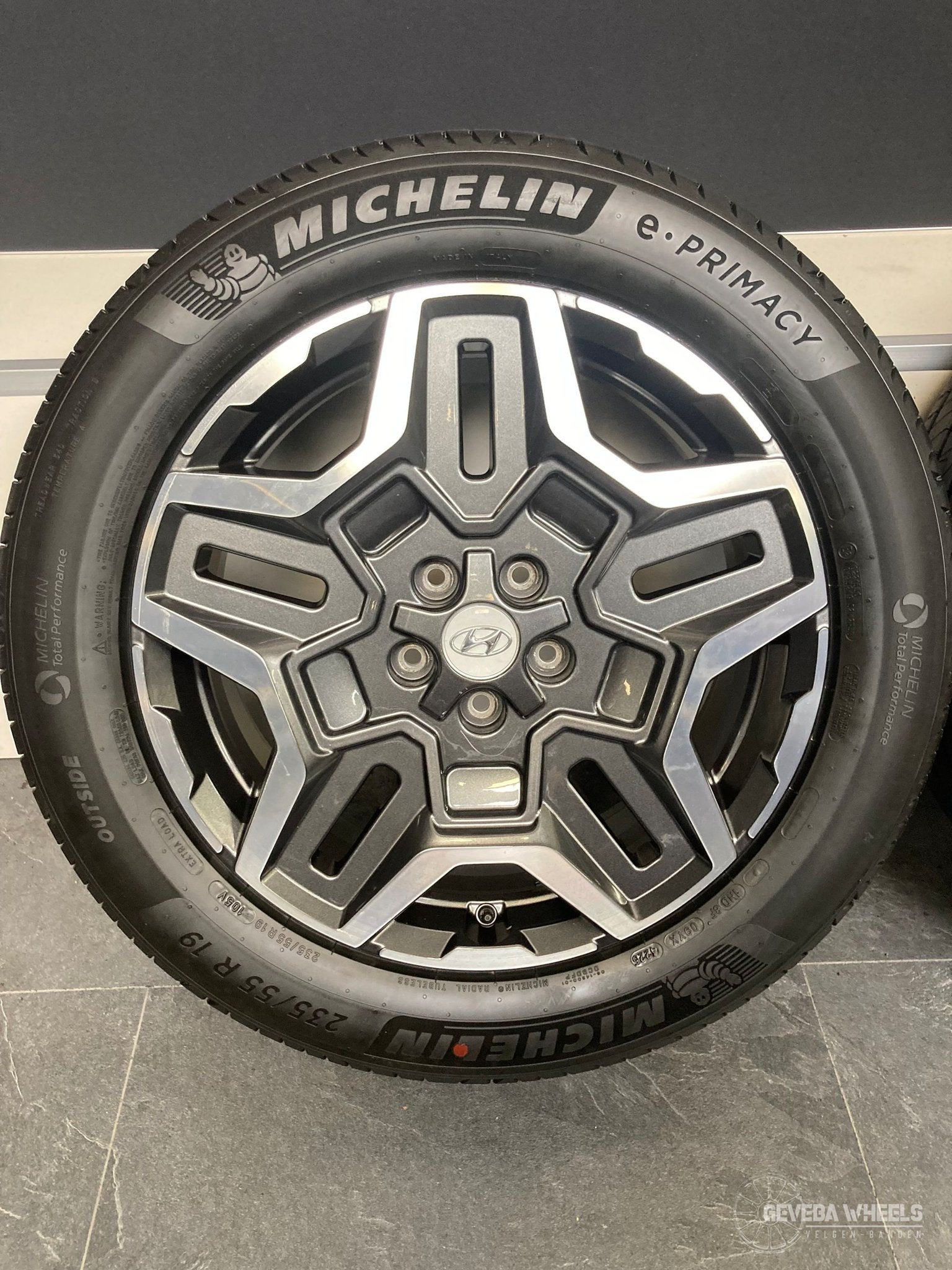 19” originele Hyundai Santa Fe velgen + banden 5x114.3 52910, 19 inch, Gebruikt, -, -