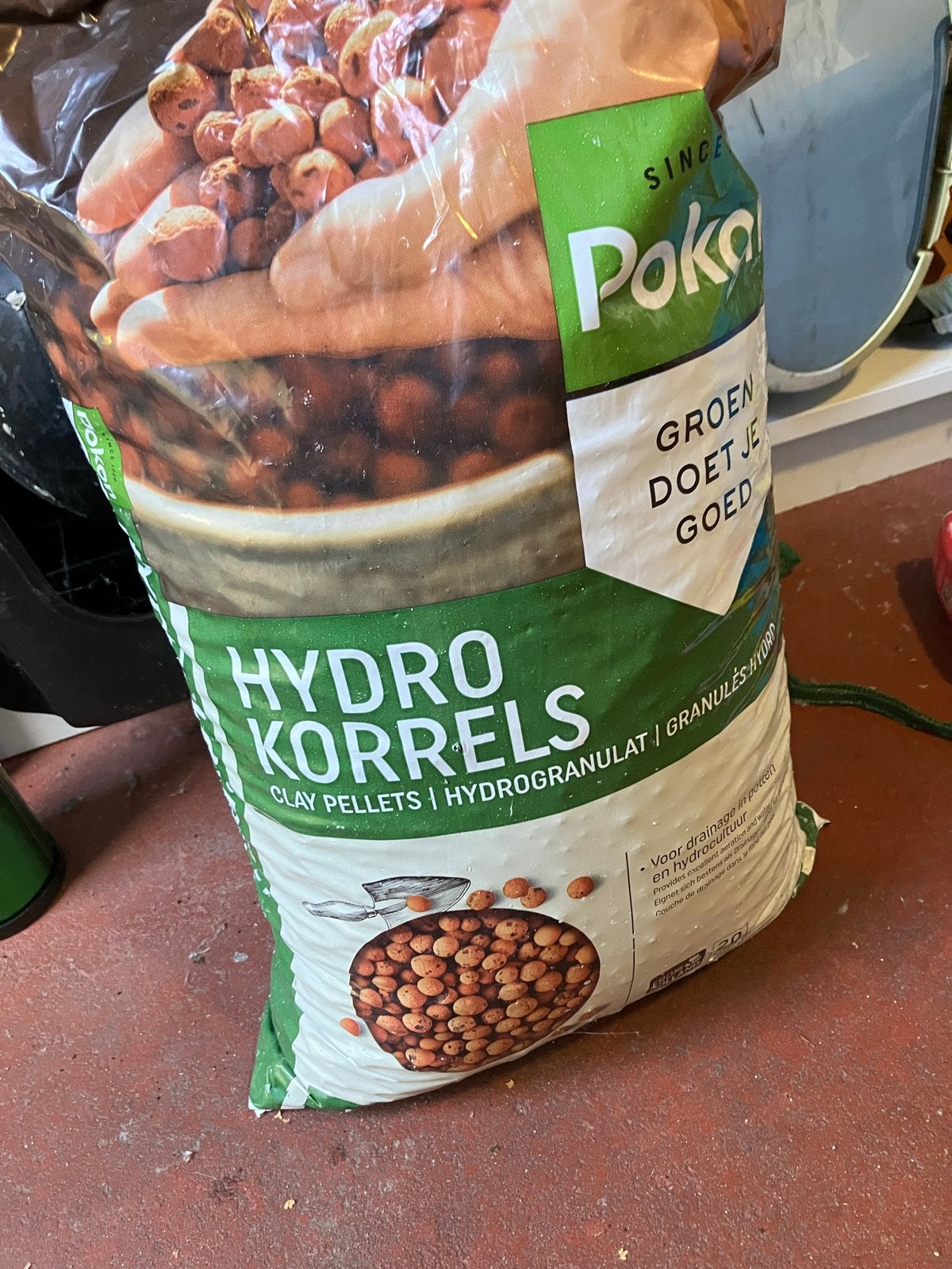 Pokon Hydrokorrels, Ophalen