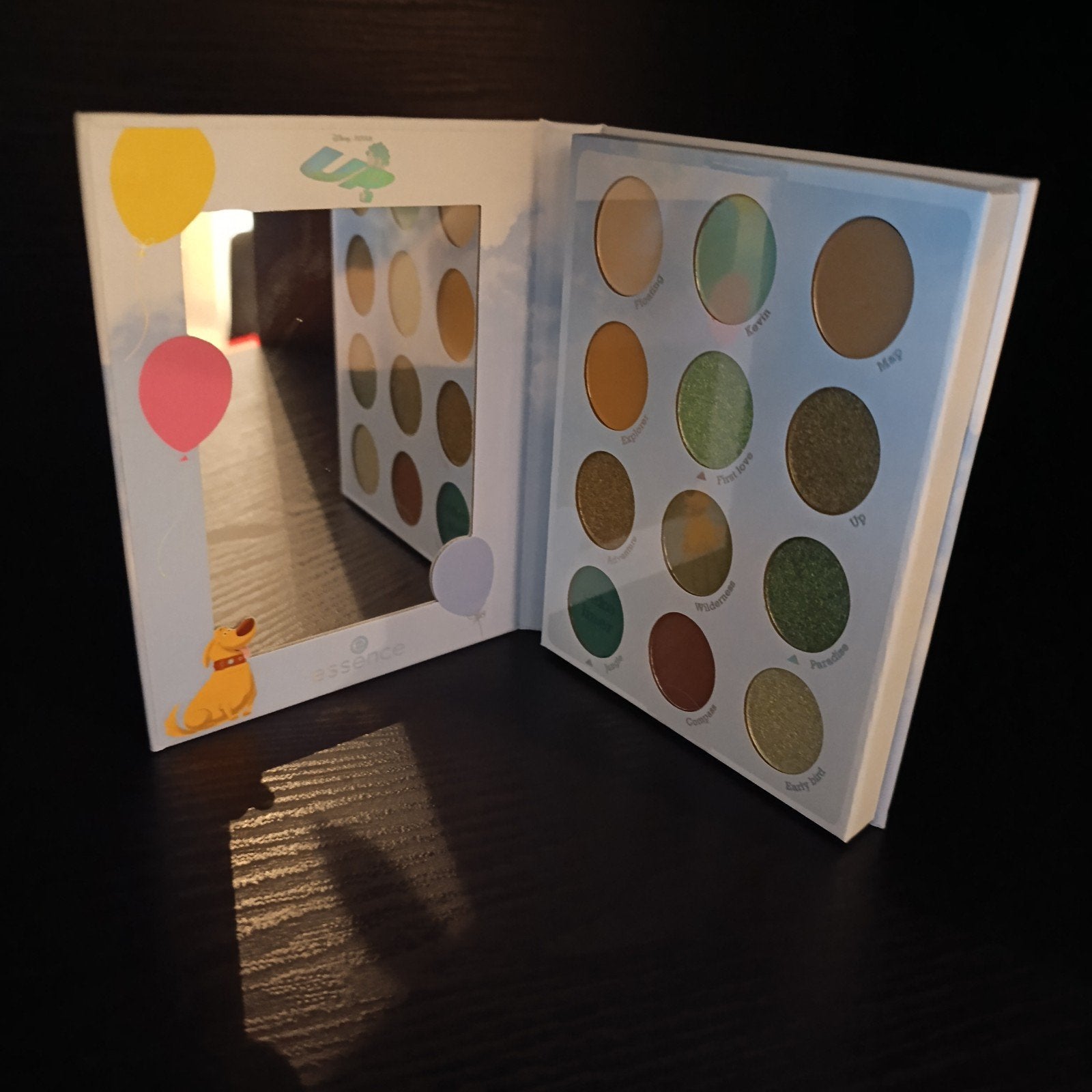 Essence Disney Pixar UP oogschaduw palette, Nieuw, Ophalen of Verzenden, Make-up, Overige kleuren
