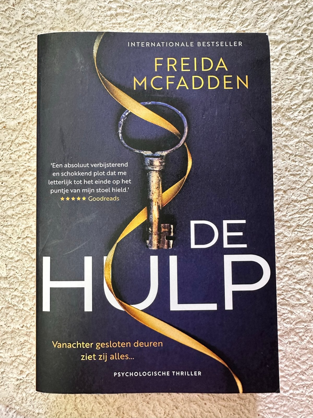 De Hulp - Psychologische thriller van Freida McFadden, Boeken, Ophalen of Verzenden, Zo goed als nieuw, Nederland