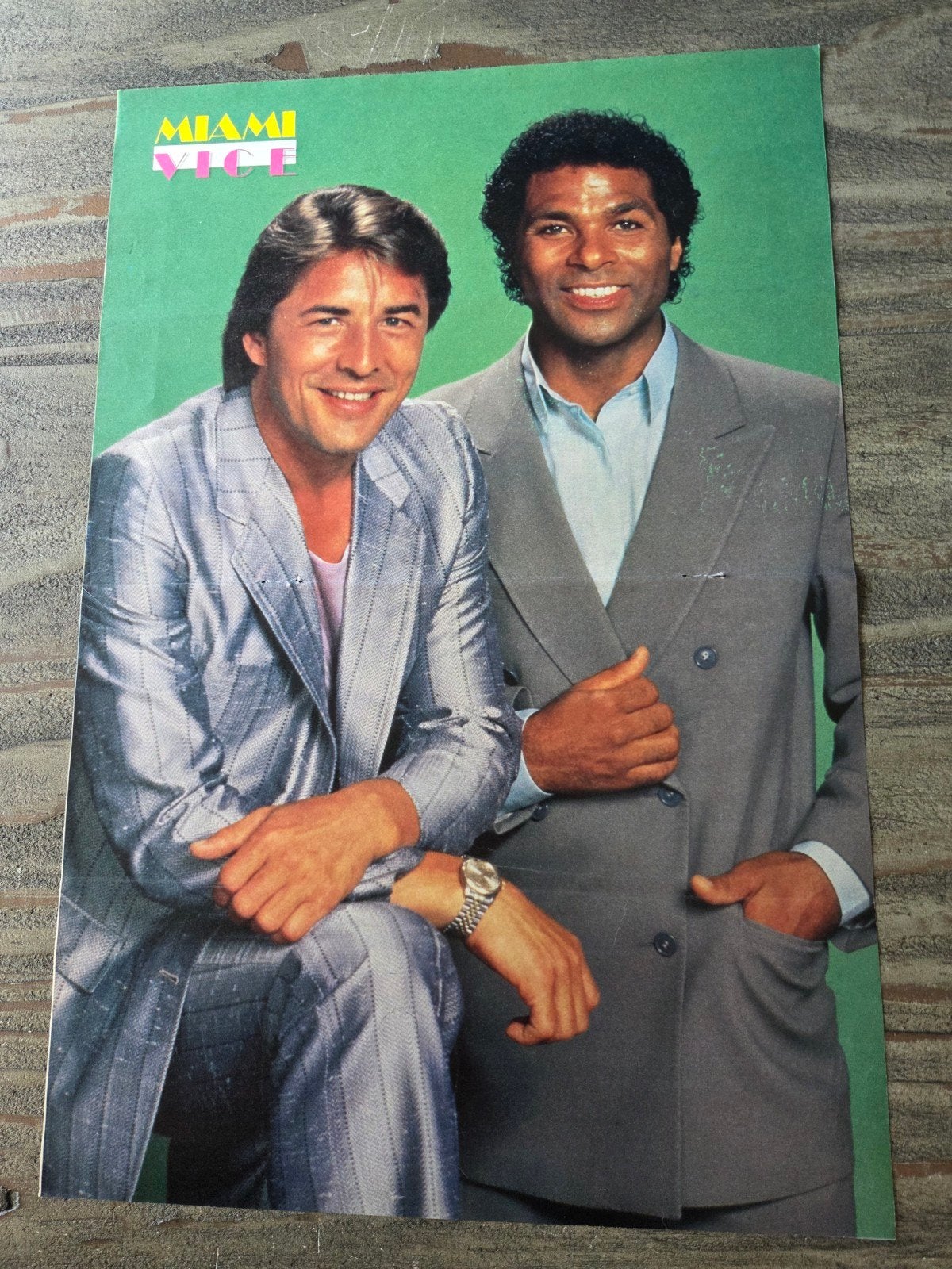 2 Miami Vice posters - Jaren '80, Verzamelen, Posters, Zo goed als nieuw, Film en Tv, A1 t/m A3, Ophalen of Verzenden