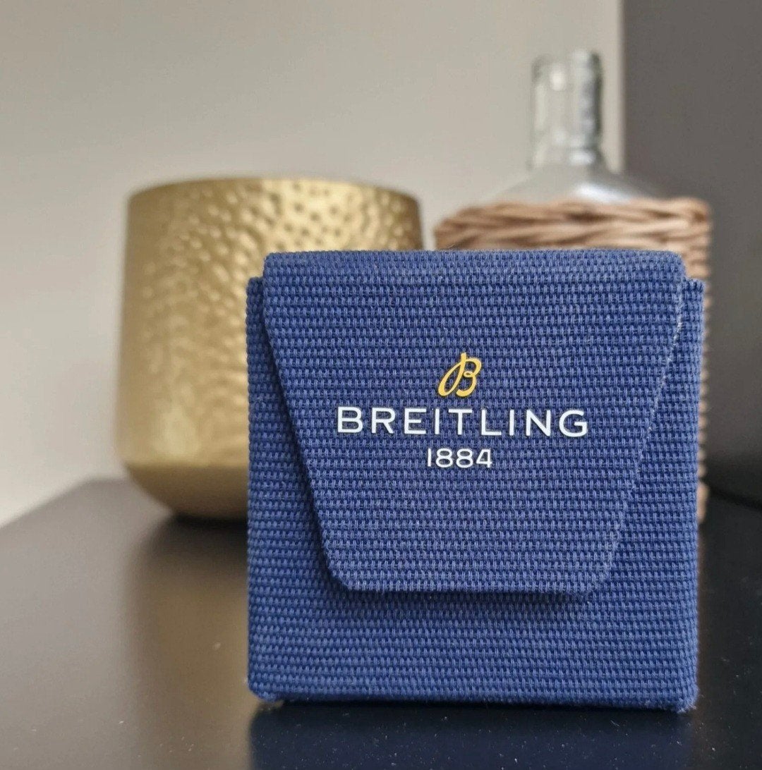 Breitling horlogedoosje - Blauw met goud logo, Breitling SA, Zo goed als nieuw, Info@breitling.com, P.O. Box 1132, 2540 Grenchen, Switzerland