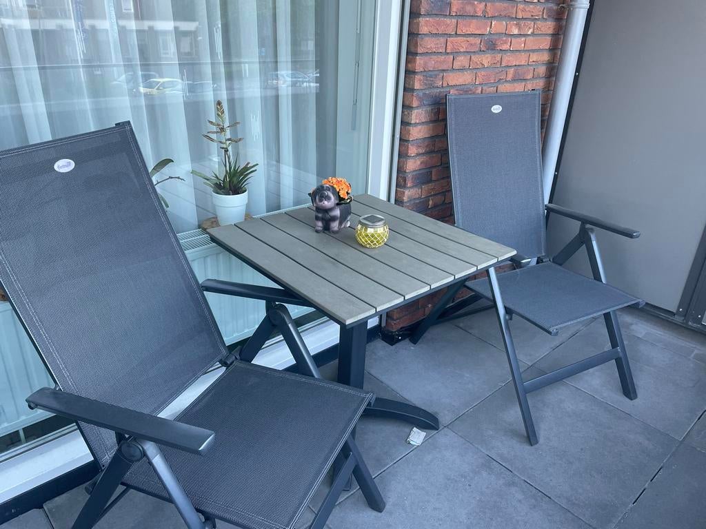 Balkonset: 2 Hartman stoelen en tafeltje. Inclusief kussens!, Aluminium, Zo goed als nieuw, Stoel, Tuinset