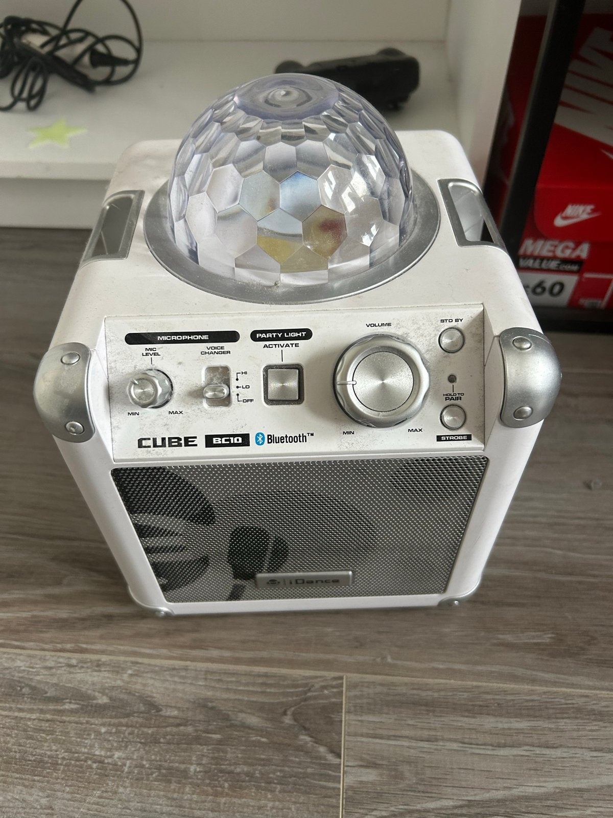 iDance Cube BC10 Disco Machine met Microfoon en Bluetooth, Audio, Tv en Foto, Ophalen, Gebruikt, Complete set