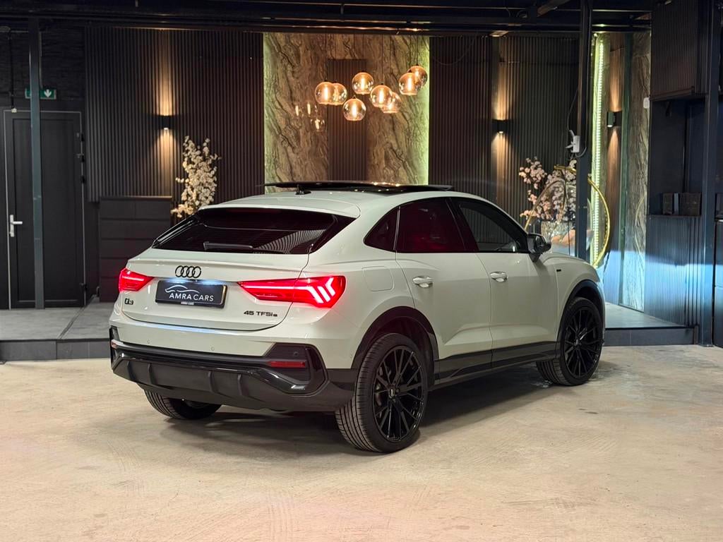 Audi Q3 Sportback 45 TFSI e 3X S-LINE|PANO|BOMVOL!, Auto's, Audi, Gebruikt, Euro 6, 150 pk, Hybride Elektrisch/Benzine