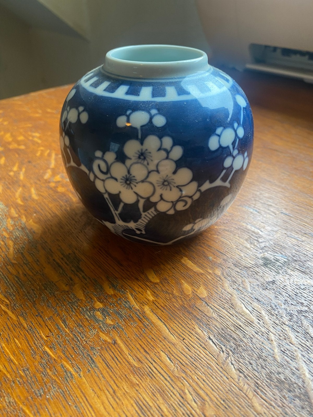 Antieke Chinese gemberpot, blauw-wit met bloemmotief, Antiek en Kunst, Ophalen of Verzenden