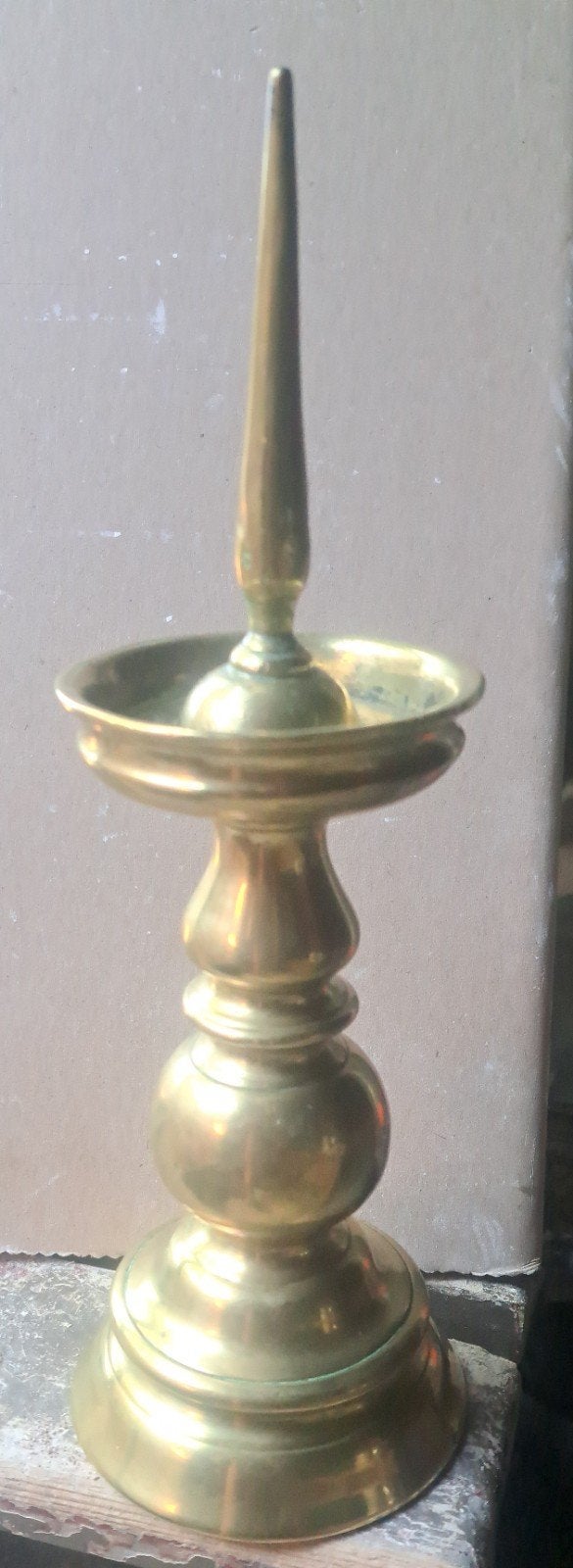 Zéér vroege bronzen kandelaar ca 1650, Ophalen of Verzenden, Koper of Brons