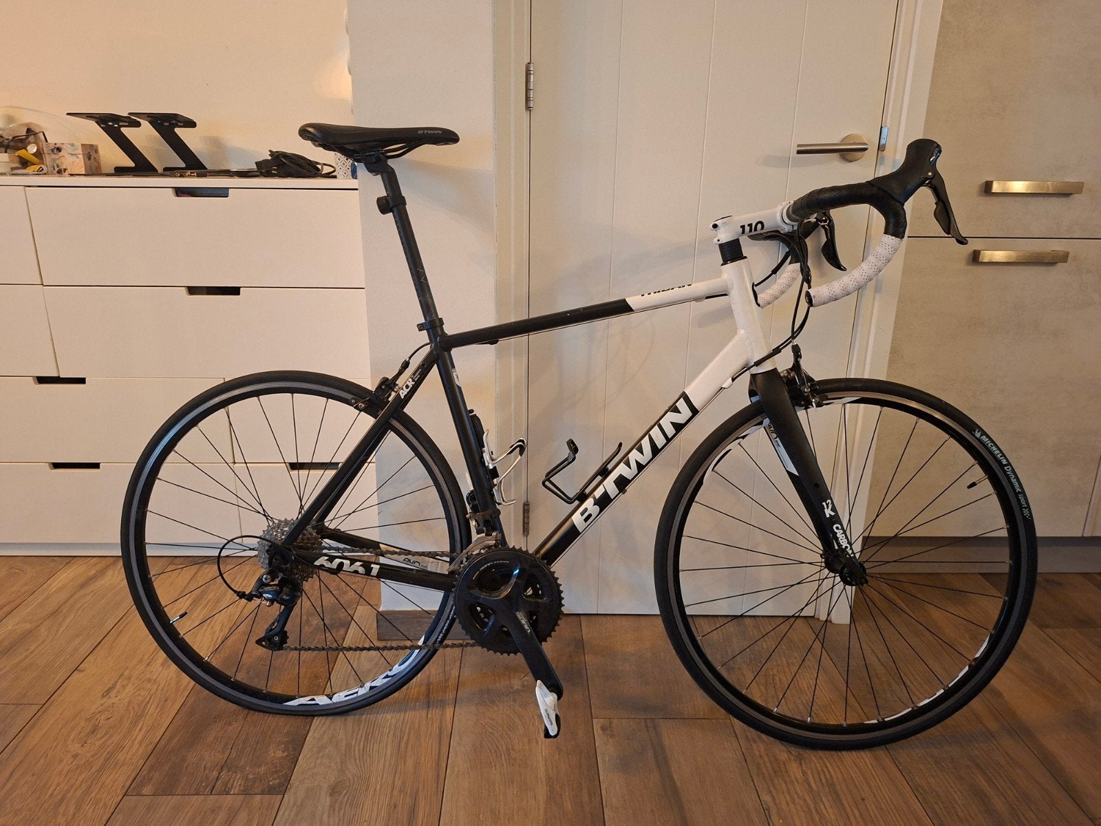 Racefiets Triban 520 framemaat L Alle Shimano Sora.
Aanbevol, Fietsen en Brommers, 28 inch, Gebruikt, Heren, Aluminium