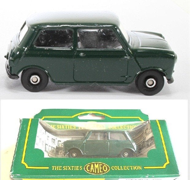 Mini Cooper “The Sixties CAMEO collection “ Corgi  # 97412., Ophalen of Verzenden, Zo goed als nieuw, Auto, Corgi