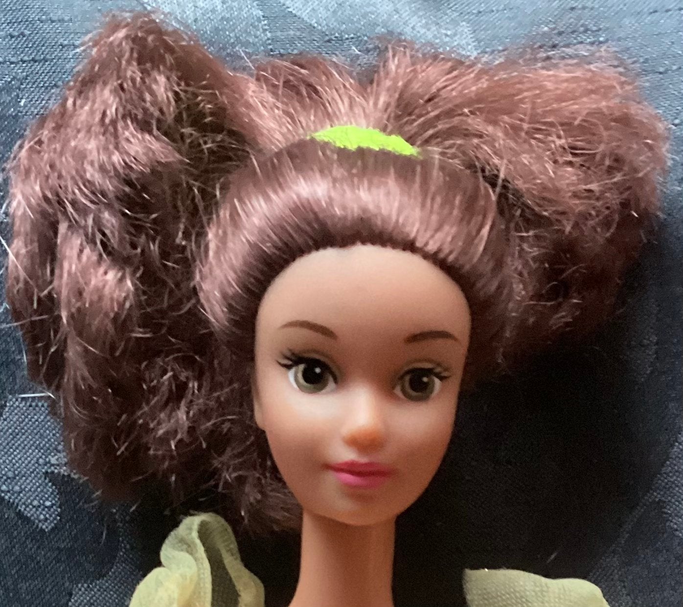 (Barbie) Belle Barbie, Disney Classics series, Mattel #2433, Verzamelen, Poppen, Ophalen, Zo goed als nieuw