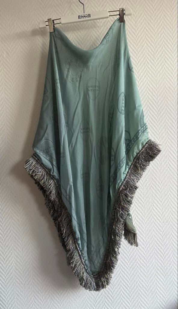 Mucho Gusto triangel sjaal, Ophalen of Verzenden, Nieuw, Maat 38/40 (M), Sjaal
