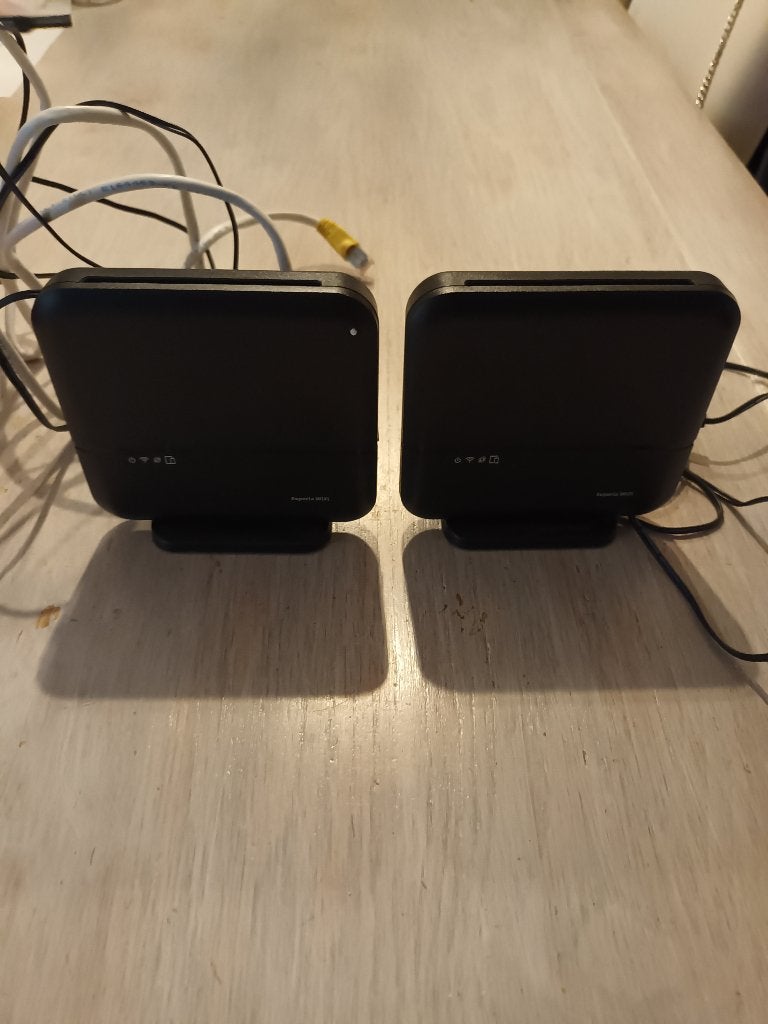 KPN Experia wifiversterkers, Computers en Software, WiFi-versterkers, Ophalen of Verzenden, Gebruikt, KPN