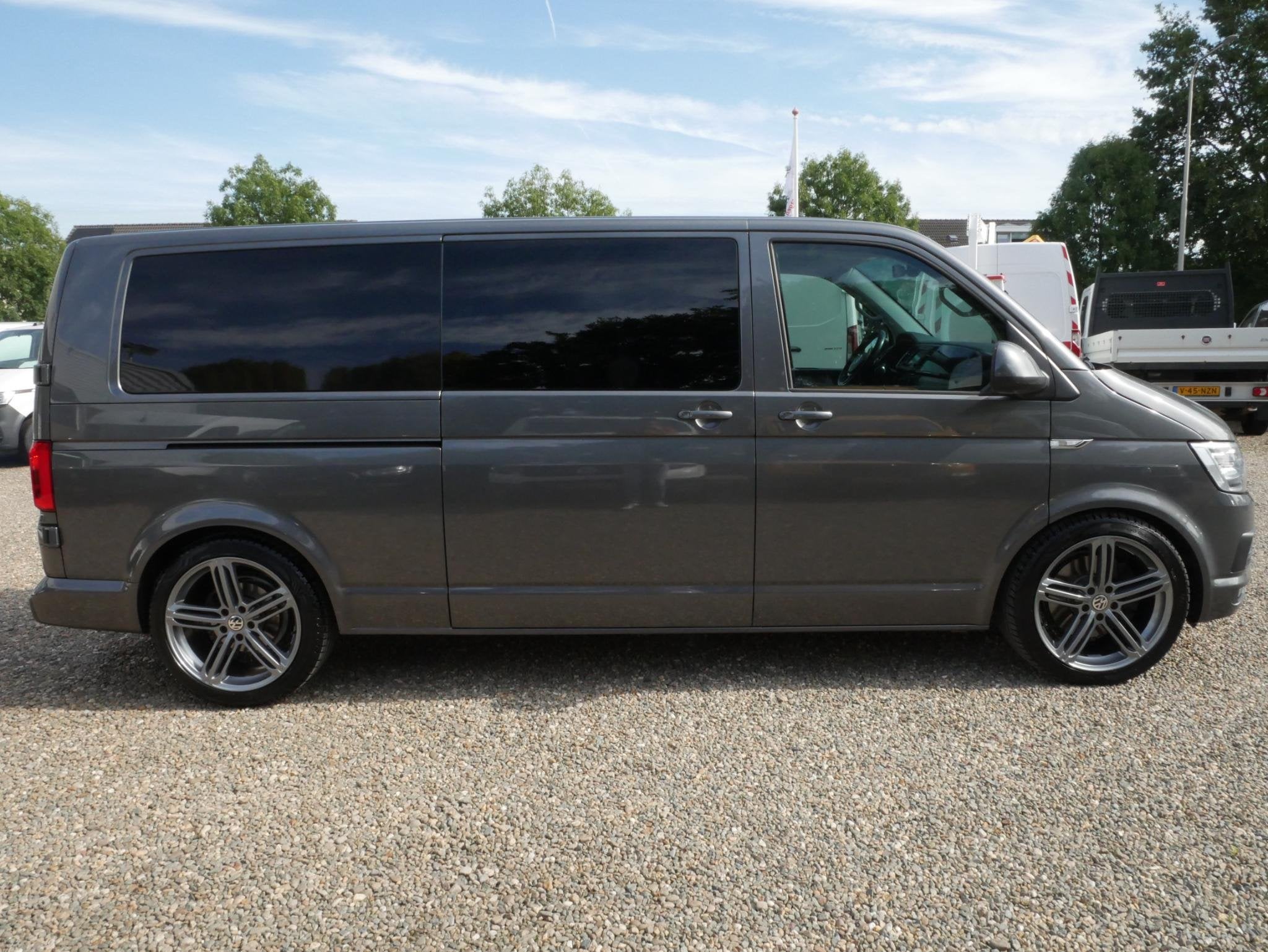 Volkswagen Transporter 2.0TDI 204PK DSG L2 Dubbel cabine NO, Auto's, Gebruikt, 4 cilinders, 2500 kg, Bedrijf