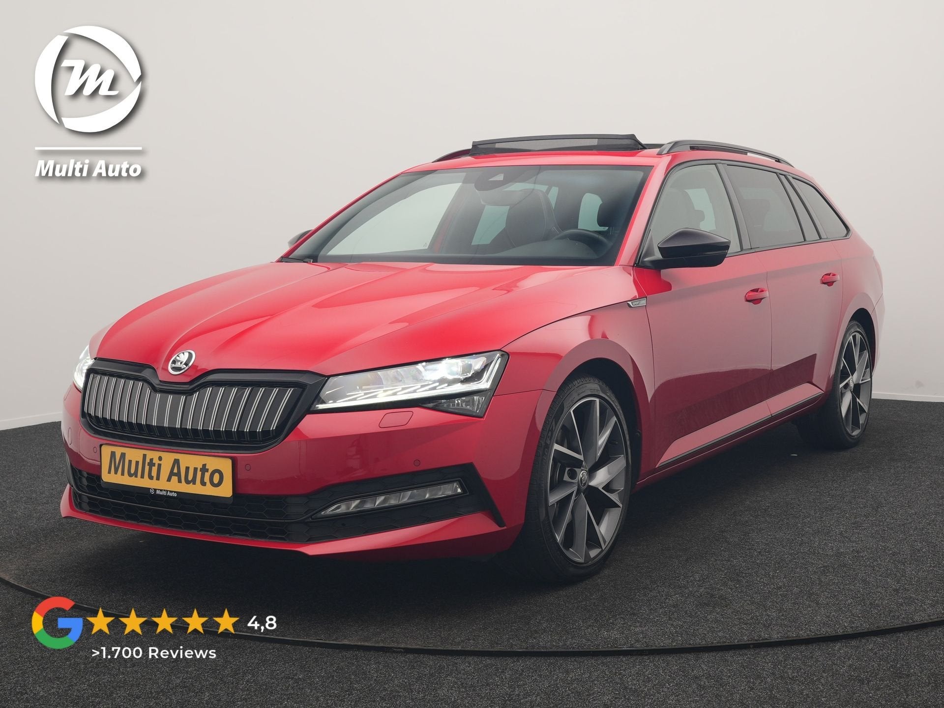 Skoda Superb Combi 1.4 TSI iV Sportline Business PHEV 218pk, Auto's, Dealer onderhouden, Gebruikt, Zwart, 4 cilinders