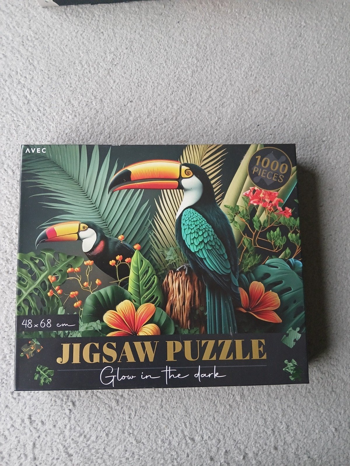 Jigsaw Puzzel Toekans Glow in the Dark 1000 stukjes, Ophalen of Verzenden, 500 t/m 1500 stukjes, Gebruikt, Legpuzzel