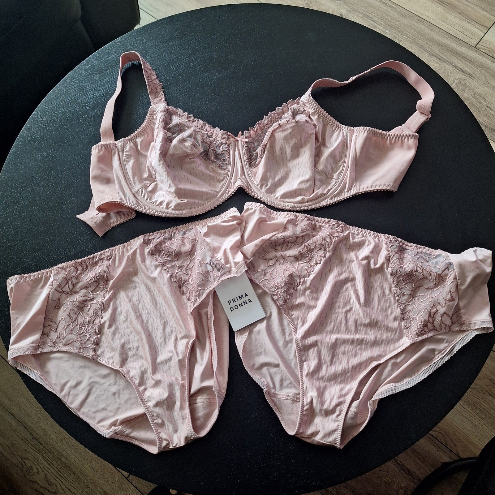 Prima Donna BH 90F en 2 slips 48 - Zacht Roze Nieuw, Prima Donna, Ophalen of Verzenden, Roze, Setje