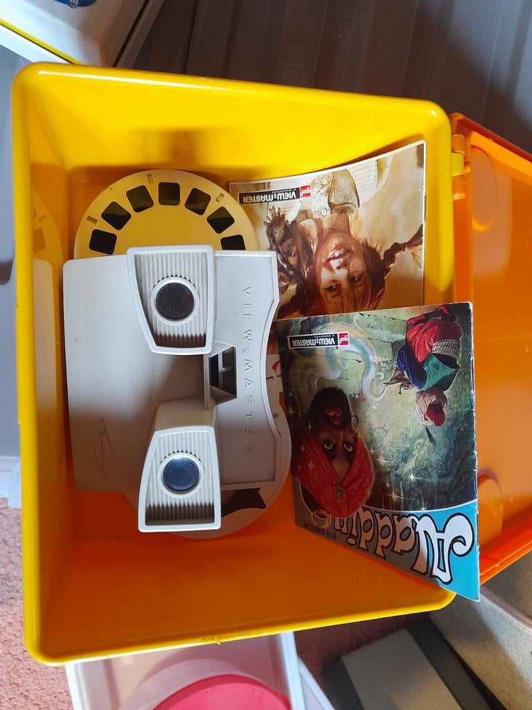 Klassieke viewmaster, Ophalen, Gebruikt