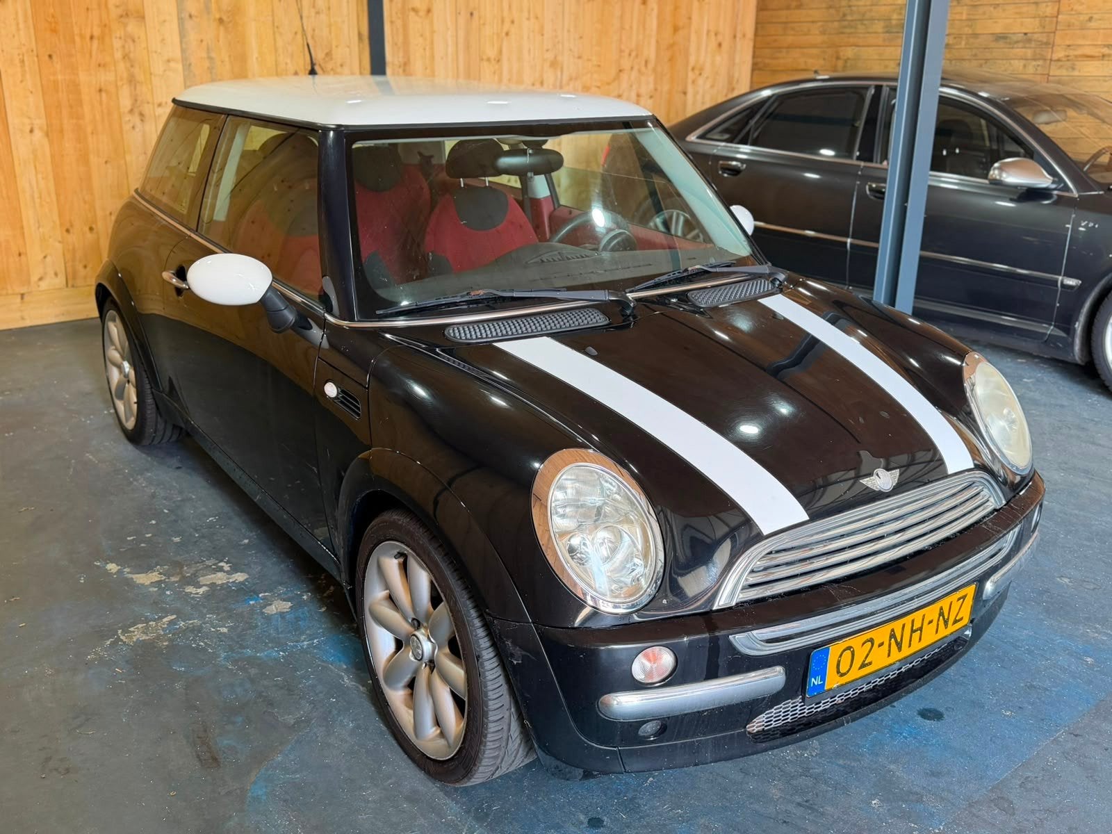 Mini Cooper 1.6 Pepper Airco Zwart APK 2027, Auto's, Mini, Voorwielaandrijving, 15 km/l, Gebruikt, 4 cilinders