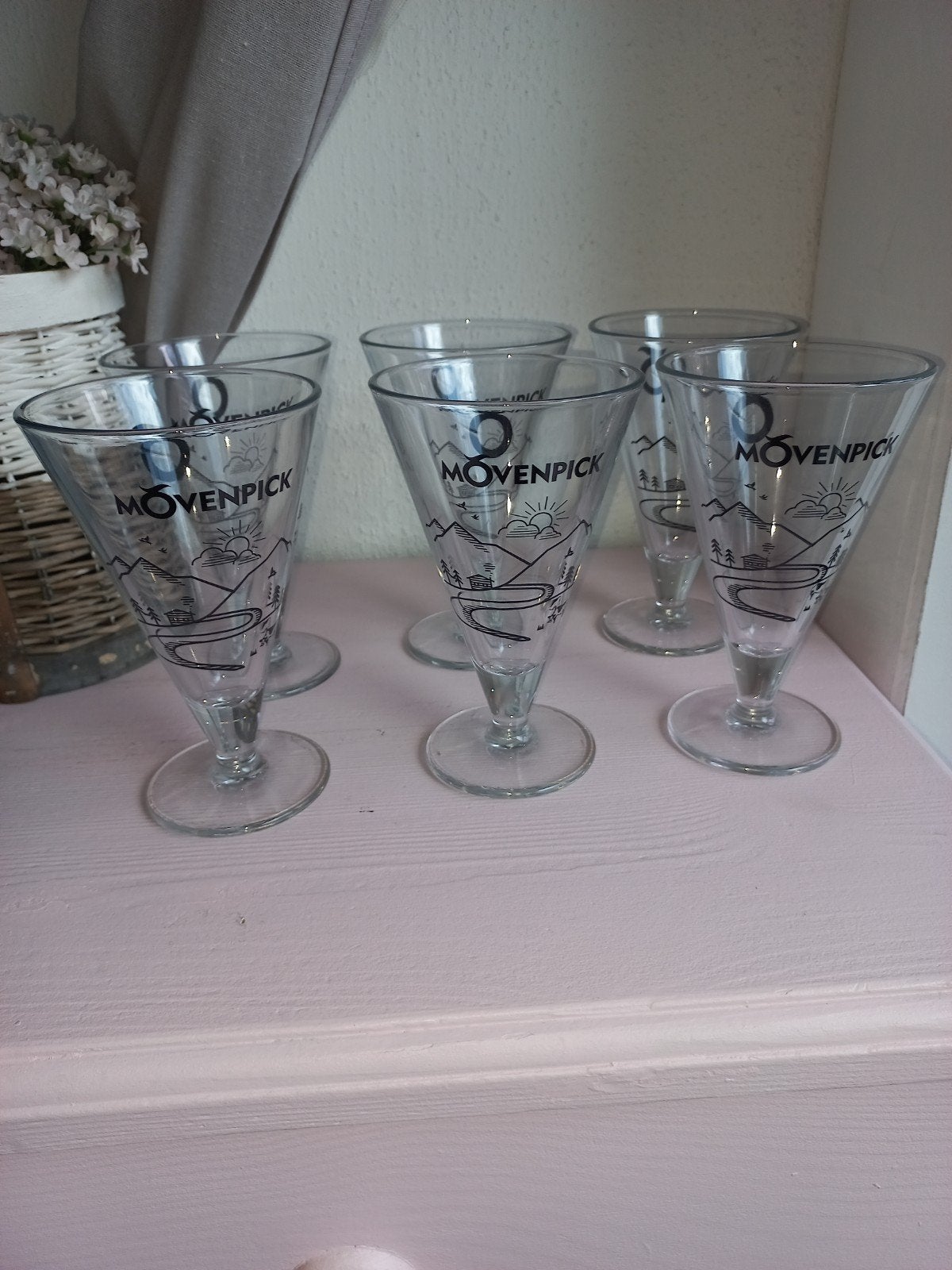set van 6 ijscoupe glazen movenpick nieuw, Huis en Inrichting, Ophalen, Glas of Glazen, Nieuw, Glas
