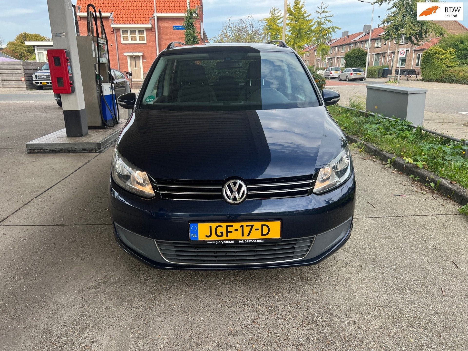 Volkswagen TOURAN 1.4 TSI CRUISE-PDC-140 PK-NIEUWE APK, Auto's, Voorwielaandrijving, Euro 5, Zwart, 4 cilinders