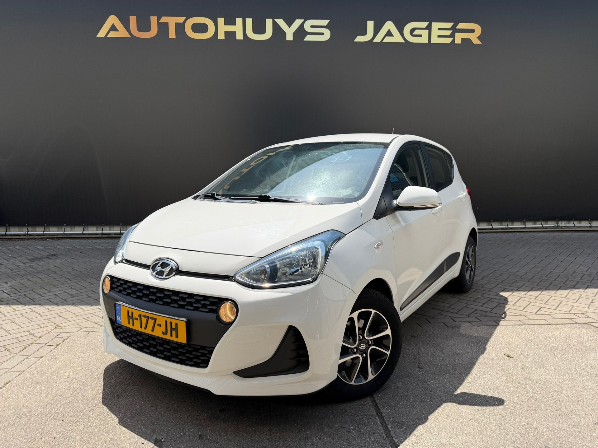 Hyundai I10 1.0i Comfort 5p Automaat Scherm, Auto's, Dealer onderhouden, Stof, Gebruikt, Start-stop-systeem