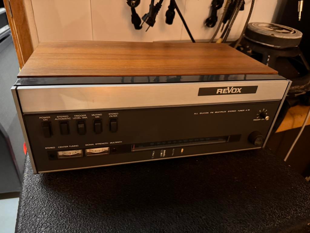 Revox Tuner A 76, Ophalen of Verzenden, Gebruikt, Analoog