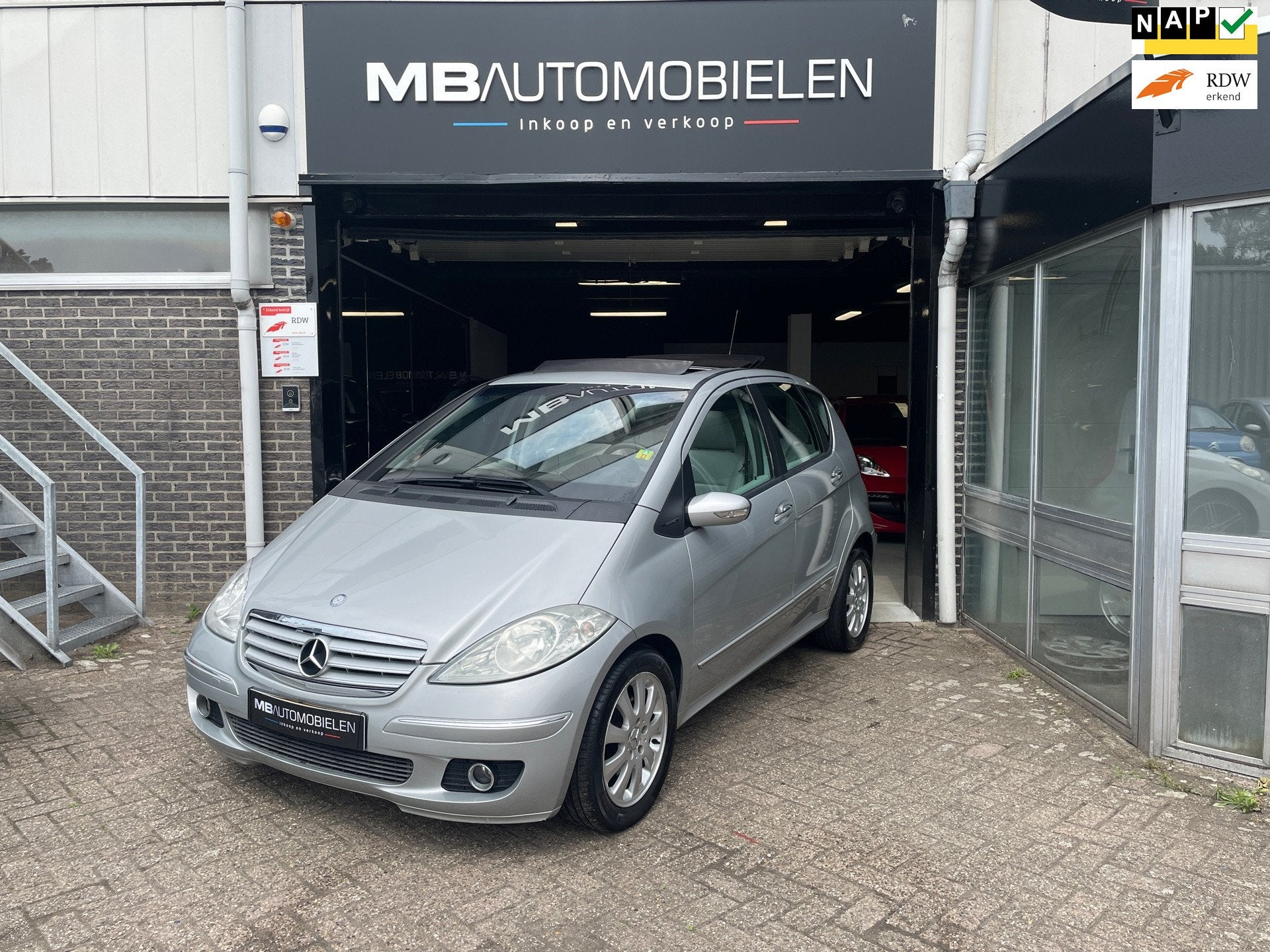 Mercedes-Benz A-klasse 200 Elegance/ /APK/Nap/Airco/Vol Lede, Auto's, Mercedes-Benz, Voorwielaandrijving, 136 pk, Gebruikt, 4 cilinders