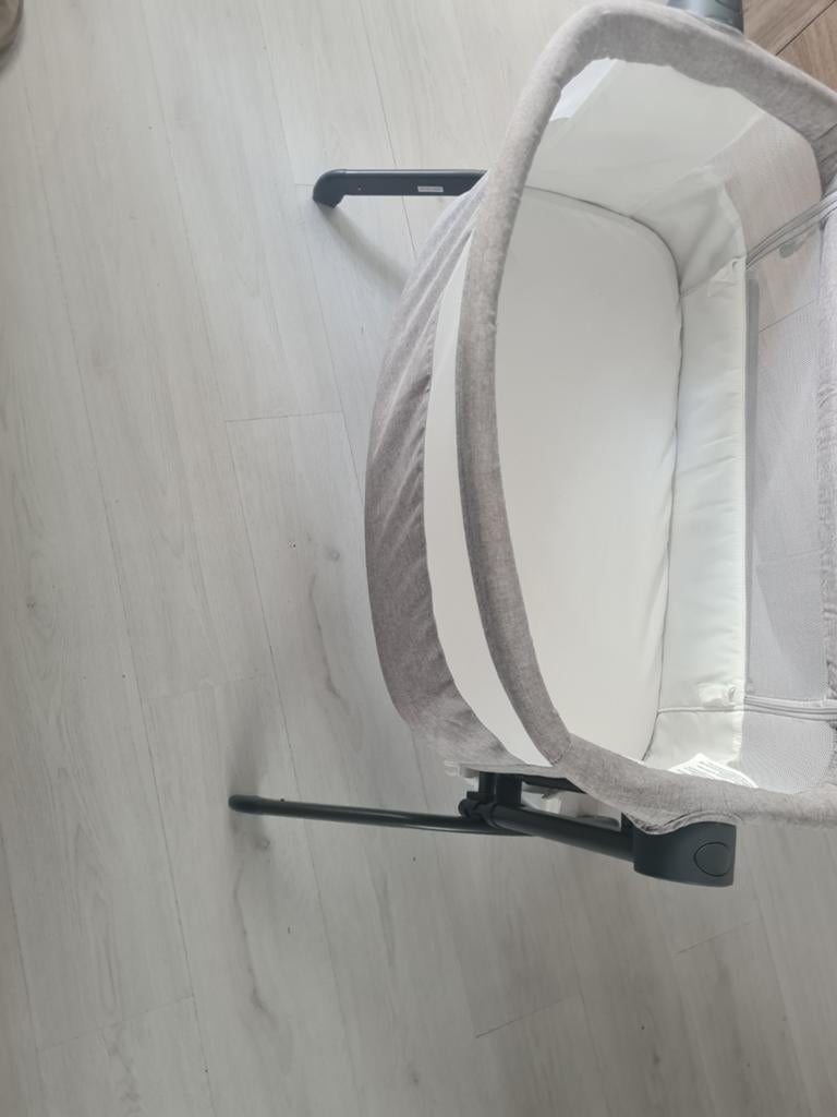 Chicco Next2Me Wiege - Grijs, Zo goed als nieuw, Kinderen en Baby's, Babywiegjes en Ledikanten, Ophalen of Verzenden, Zo goed als nieuw